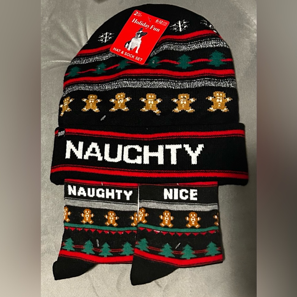 Holiday Fun‎ NWT Naughty & Nice Holiday Hat and Sock Set